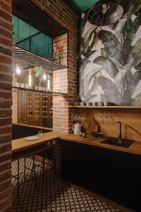 Larry Bird Old Town By Willywalls Cracovie Extérieur photo