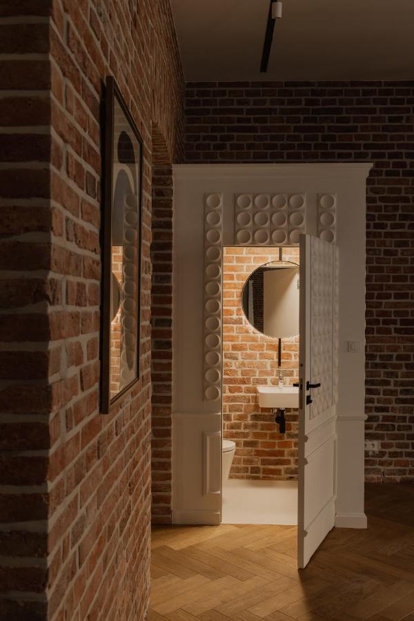 Larry Bird Old Town By Willywalls Cracovie Extérieur photo
